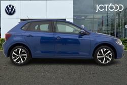 VOLKSWAGEN Polo Photo 4
