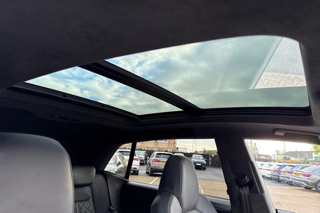 Audi SQ8 Photo 56