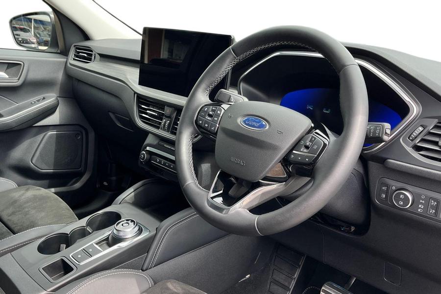 Ford KUGA Photo autoimg-c66019790171ee336e31347a73192088fb887946.jpg