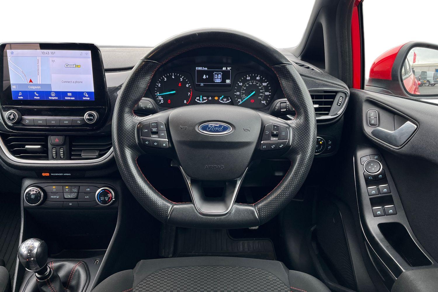 Ford Fiesta Photo 10