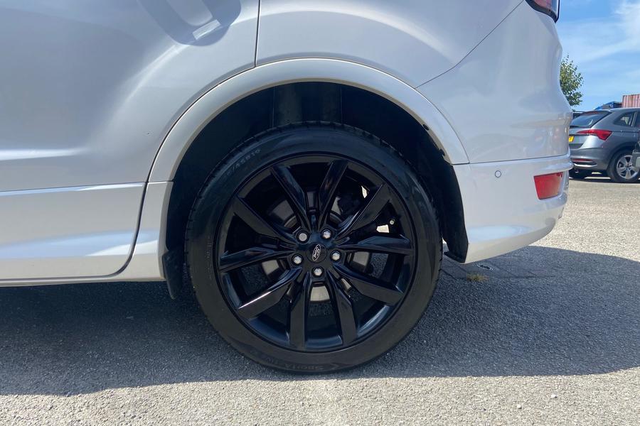 Ford Kuga Photo autoimg-c6687254f8d5ccc949e494f7363f26fe3861ca67.jpg
