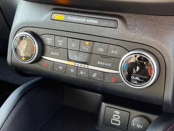 Ford Kuga Photo autoimg-c6696731f21ca2569f5b6df44997f43b4832f26c.jpg