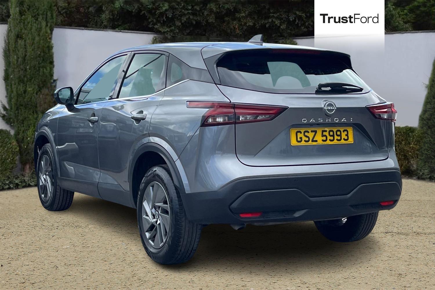 Nissan QASHQAI Photo 1