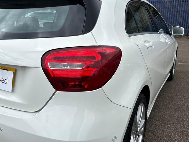 MERCEDES-BENZ A Class Photo 18