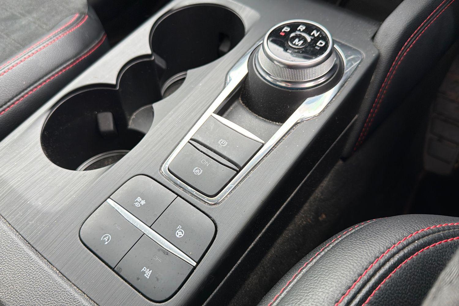 Ford KUGA Photo 36