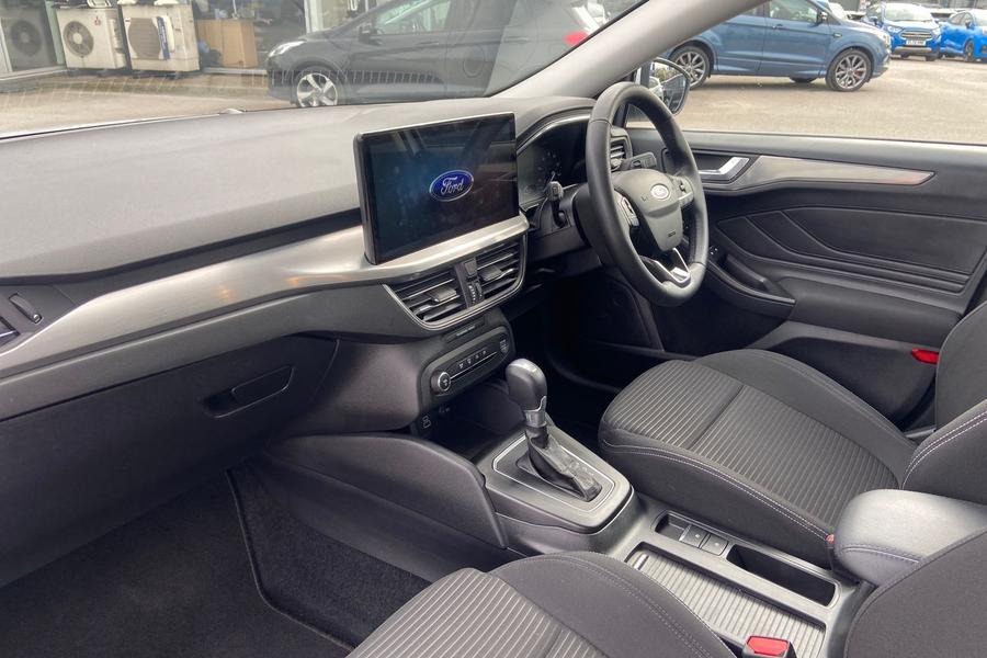 Ford FOCUS Photo autoimg-c67a64f63ec7c81cc1c9386624ed87aecabd65db.jpg