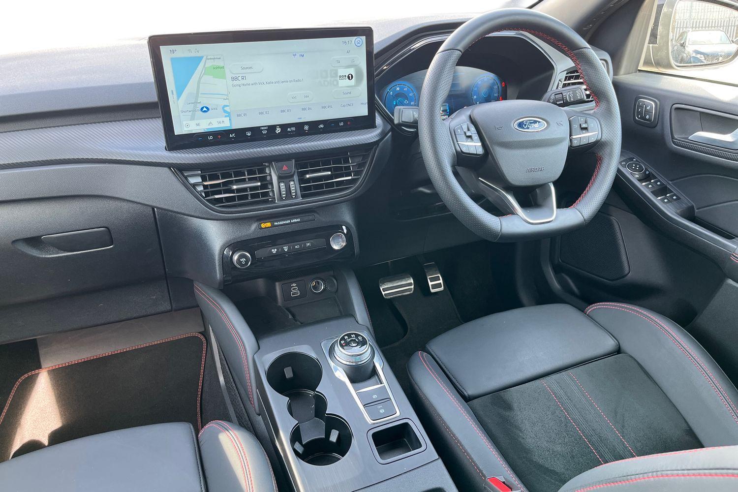 Ford KUGA Photo 10