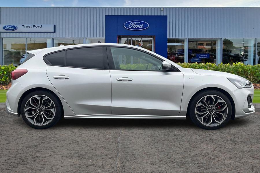 Ford Focus Photo autoimg-c684cc283a3d7434b582273086501a934ef8265d.jpg
