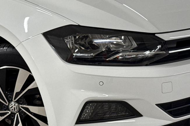 VOLKSWAGEN Polo Photo 19