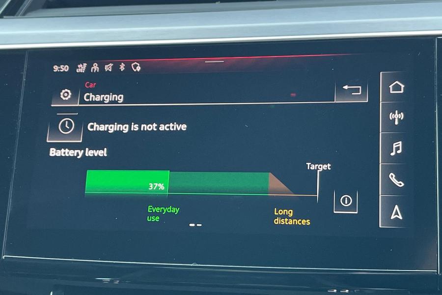 Audi E-TRON Photo autoimg-c692c1578d89538f682981b1d9d5589841e20c40.jpg
