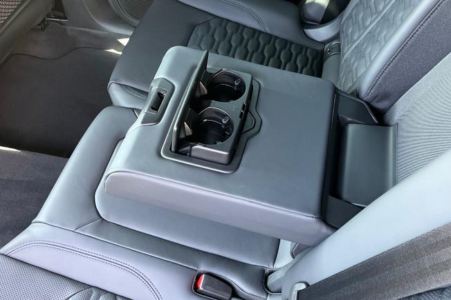 AUDI Rsq8 Photo 45