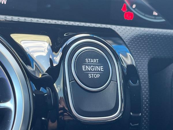 Mercedes-Benz CLA Photo autoimg-c69d40d02fb55c64ec632c2253efb3beae01a0da.jpg