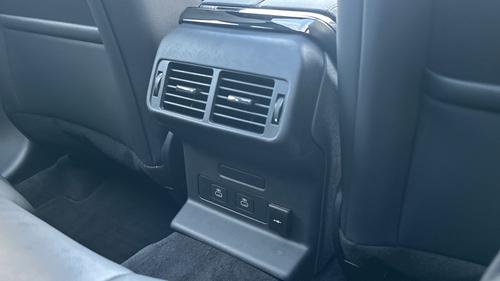 Land Rover Range Rover Velar Photo autoimg-c6a0a7ef783572a140438bb7c7fad295916d57a2.jpg