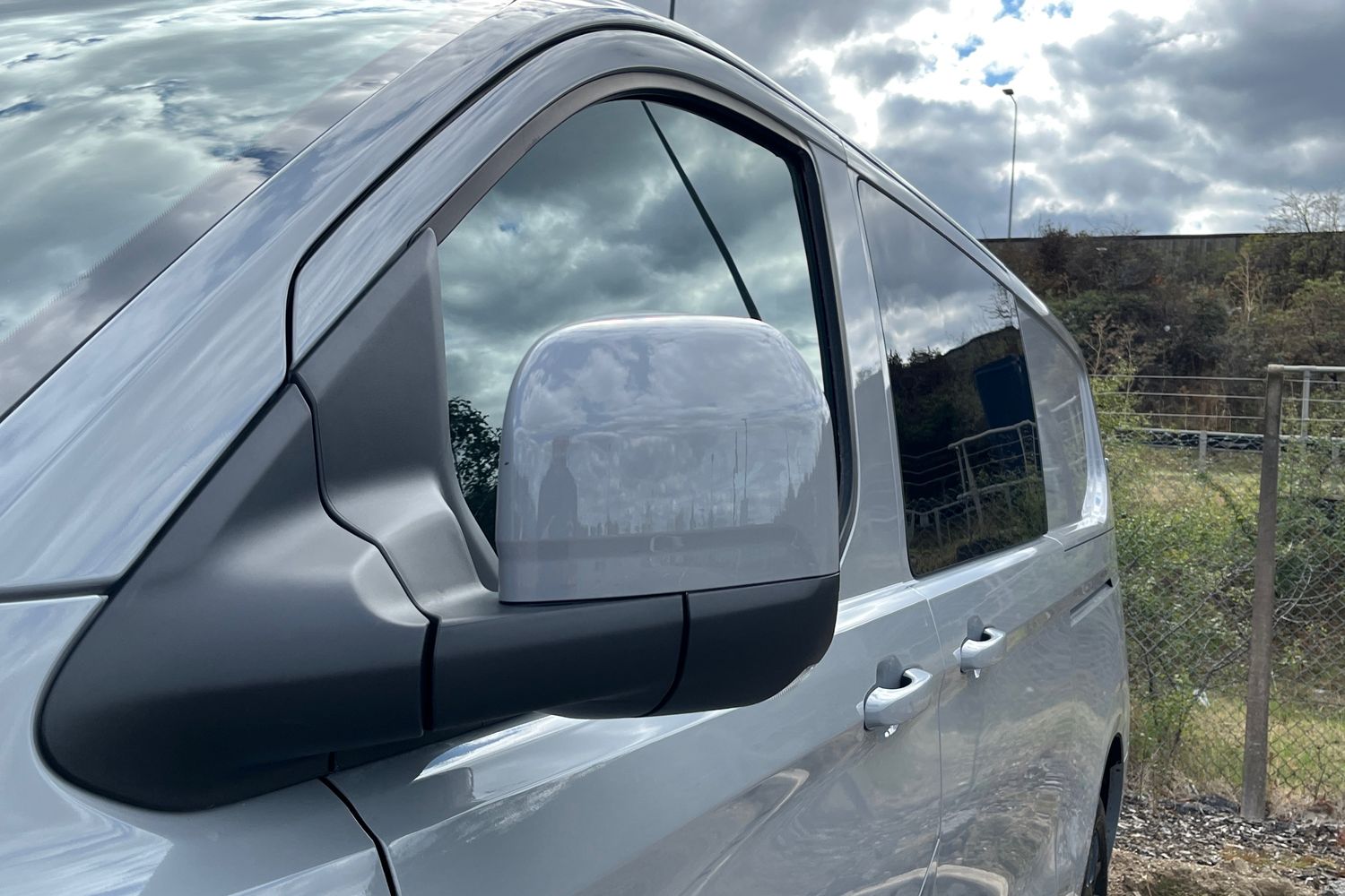 Ford TRANSIT CUSTOM Photo 27