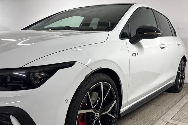 Volkswagen Golf Photo 30