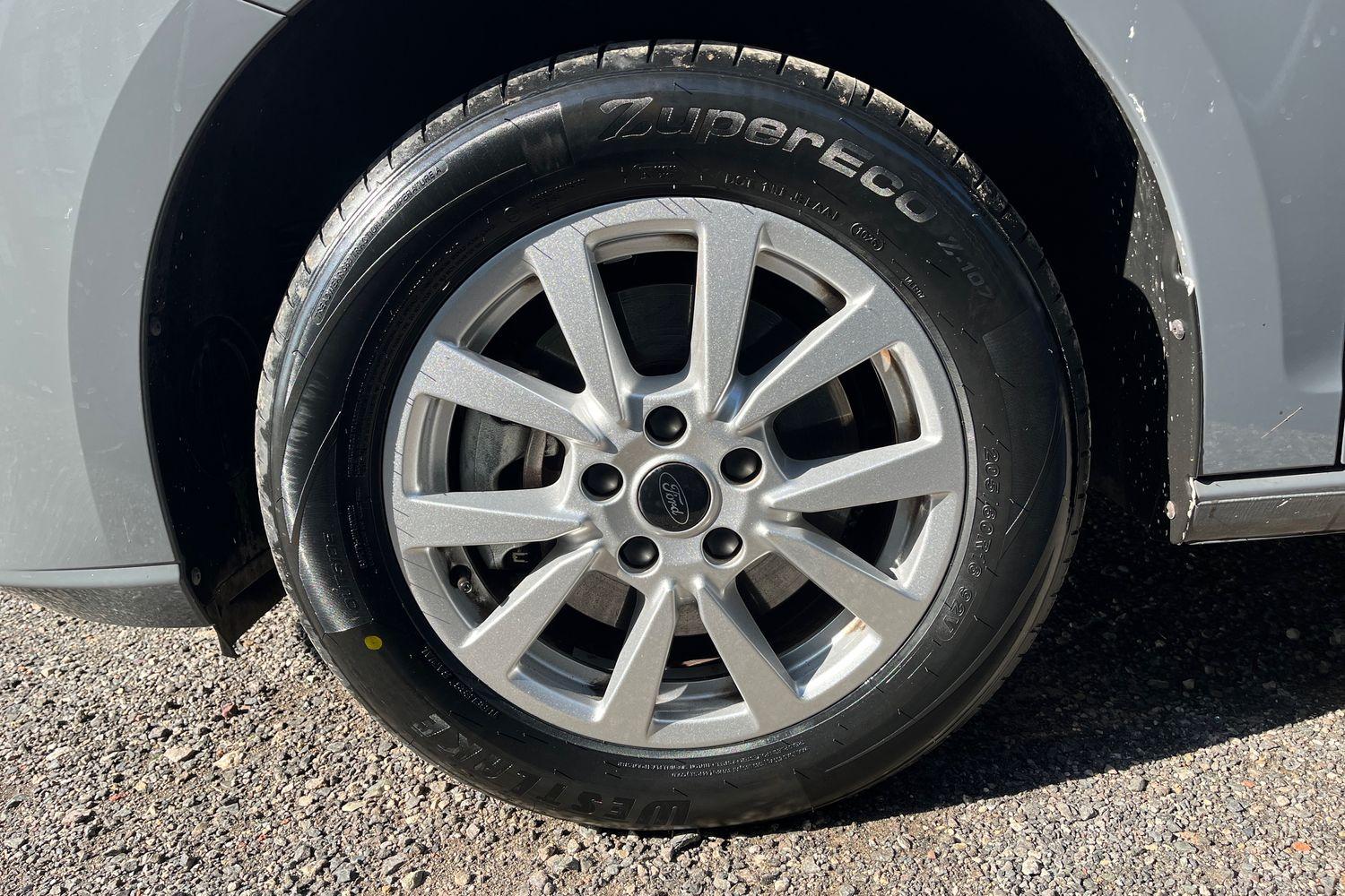 Ford TOURNEO CONNECT Photo 7