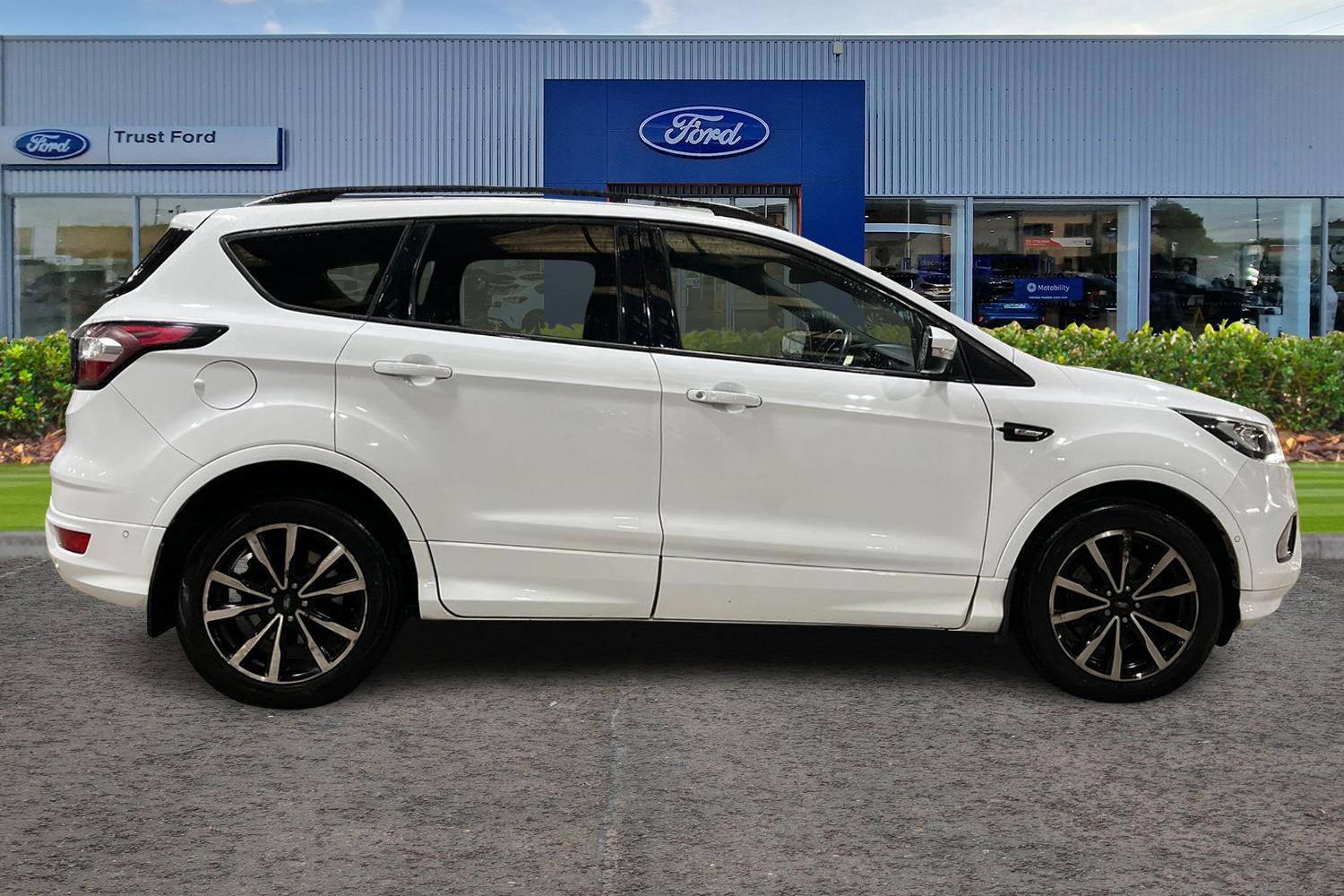 Ford KUGA Photo 2