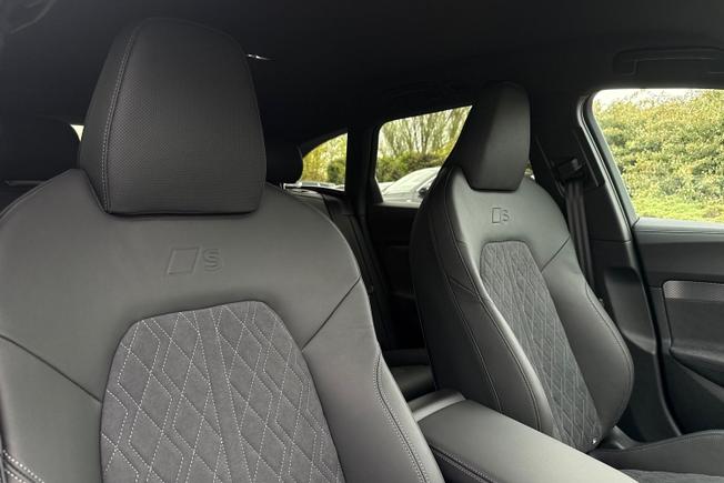 AUDI A5 Avant Photo 34