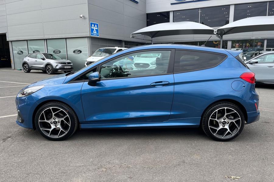 Ford FIESTA Photo autoimg-c6b619b10036606285a8ae80efd2afa9febb0046.jpg