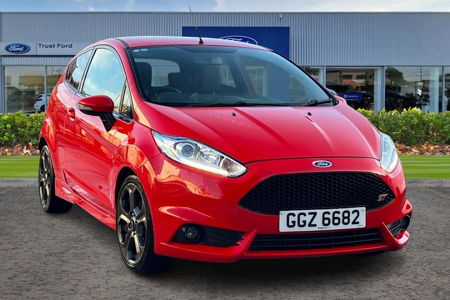 Ford FIESTA Photo 0