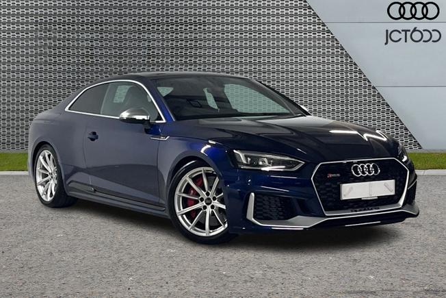 Audi RS5 Photo 1