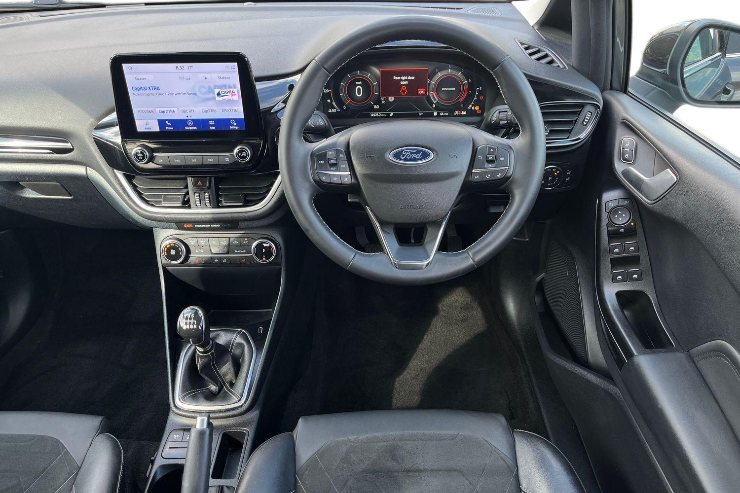 Ford Fiesta Photo 10