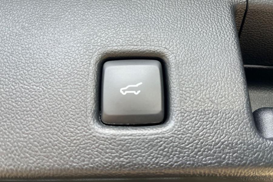 Ford KUGA Photo autoimg-c6bdce9b413e41ac91a4b52826f1c44507960476.jpg