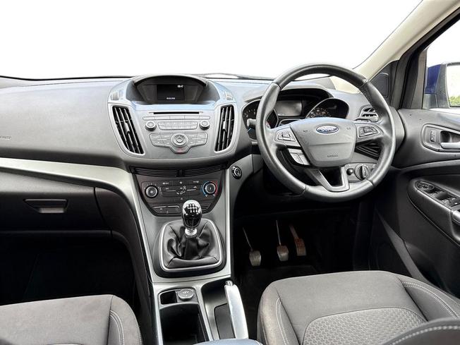 FORD Kuga Photo 11