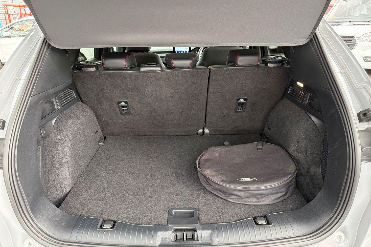 Ford KUGA Photo 20
