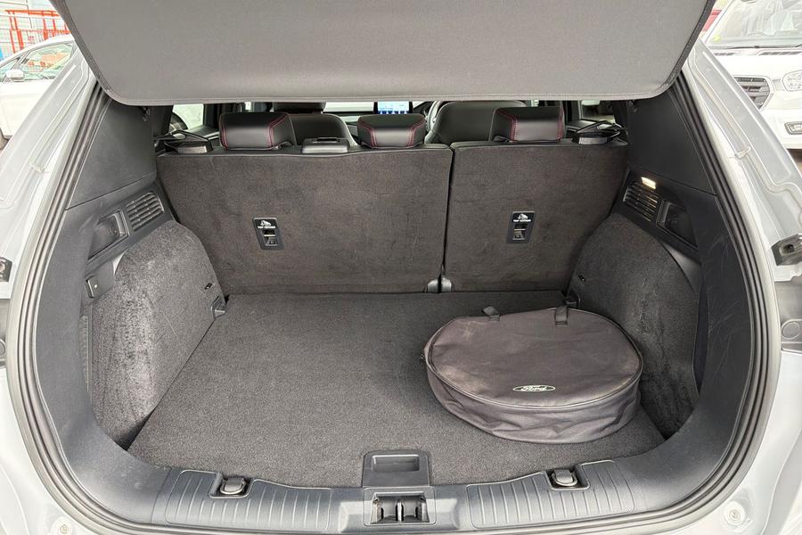 Ford KUGA Photo autoimg-c6c7426e92ba6b81f14e64fcd3a3d25443179d99.jpg