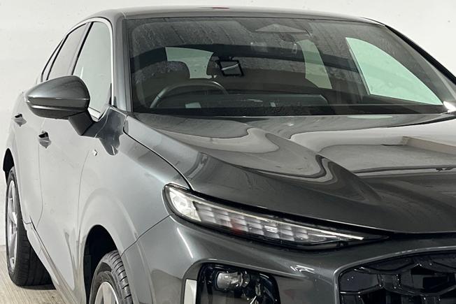 Audi Q3 Photo 38