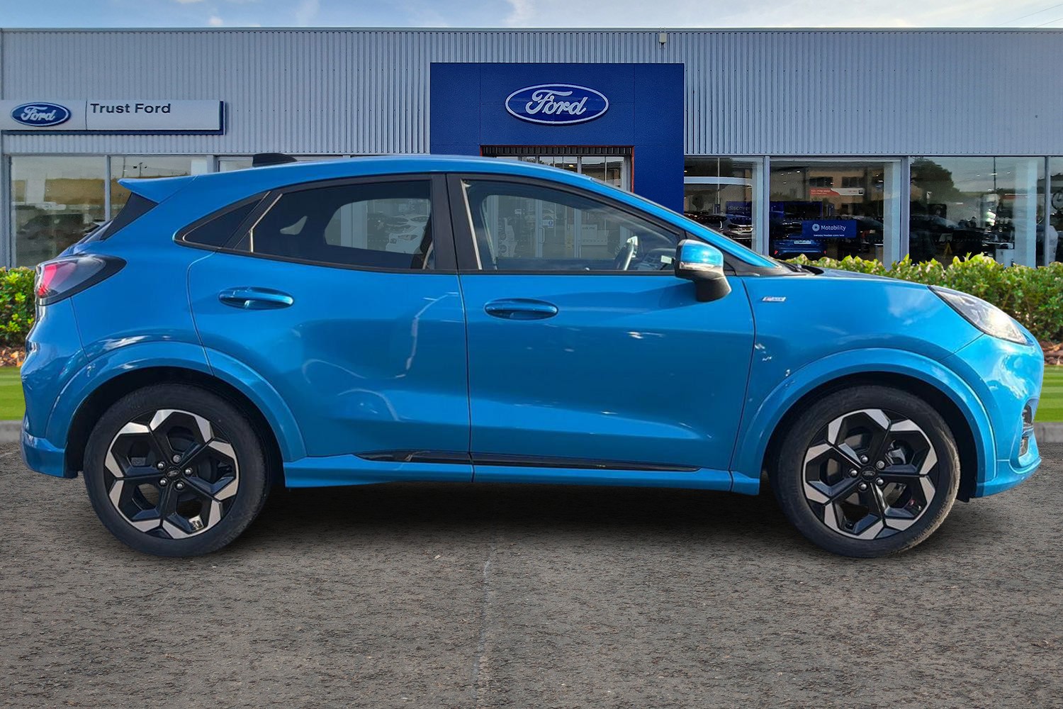 Ford PUMA Photo 2