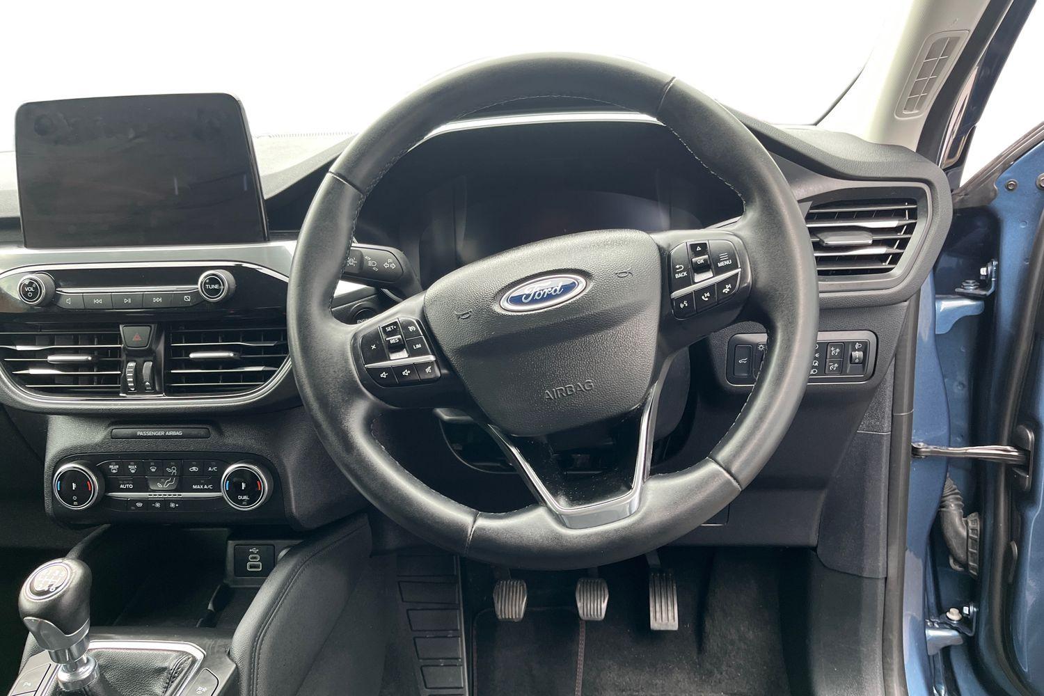 Ford KUGA Photo 10