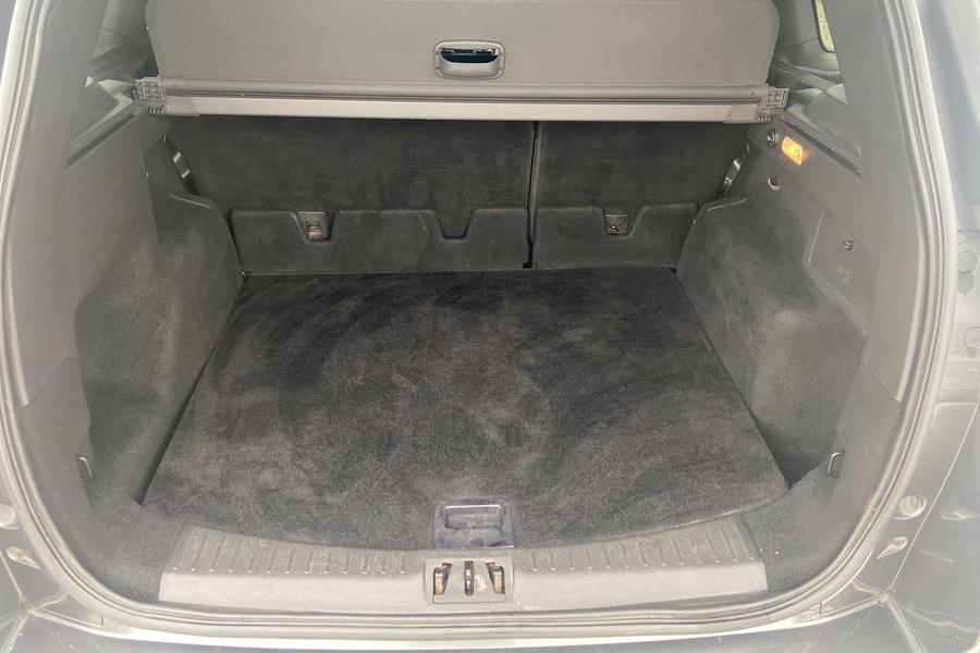 Ford KUGA Photo autoimg-c6d8a30dfe892db4f069377a1f5bde9adbe0b466.jpg
