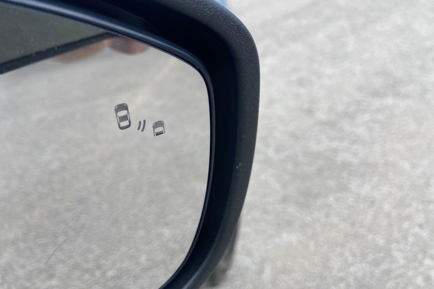 Ford Mustang Mach-E Photo 32