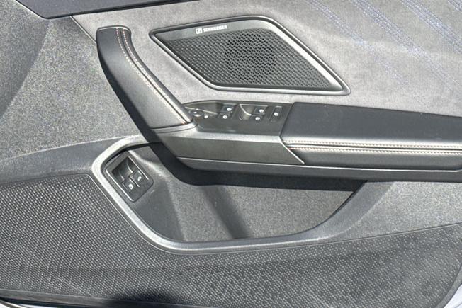 CUPRA Leon Photo 22