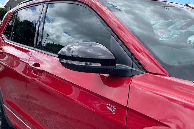 VOLKSWAGEN T-Cross Photo 20
