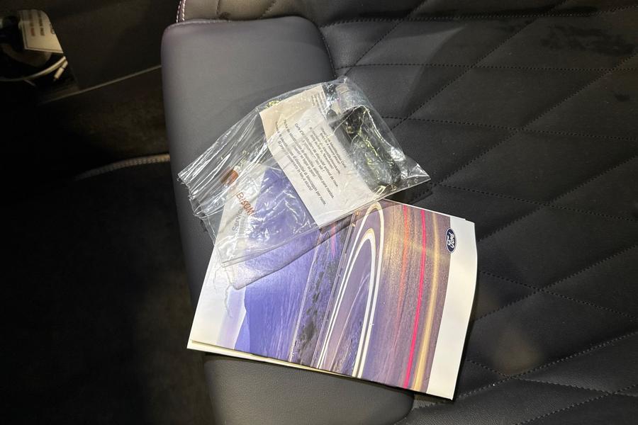 Ford Explorer Photo autoimg-c6e49ad2ae2de9fc8f6dd16c01b6191342f4ef35.jpg