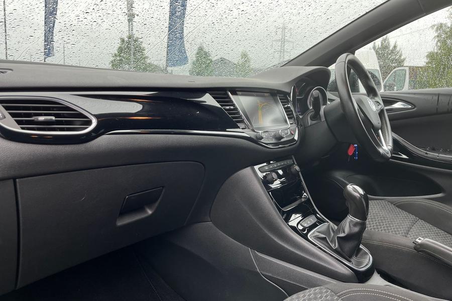 Vauxhall Astra Photo autoimg-c6e50fae4257fc29737bb3fda0939ee5a5b04ab7.jpg