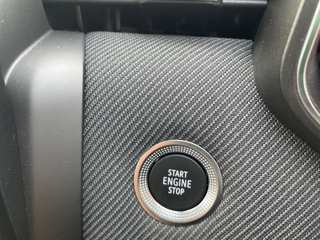 RENAULT Clio Photo 31