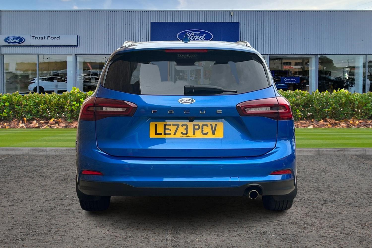 Ford Focus Photo 6