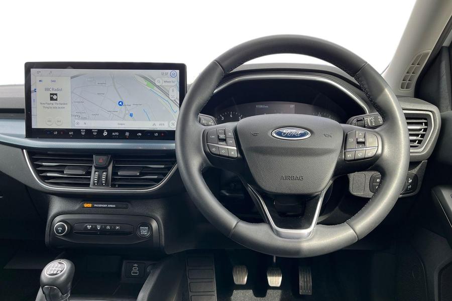 Ford Focus Photo autoimg-c6ef2700cc640ca92e8c3d9794f9d9a7c01f0823.jpg