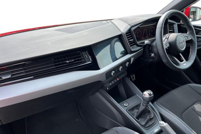 AUDI A1 Photo 2