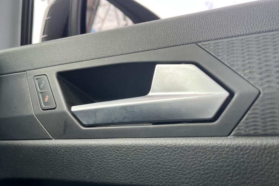 Ford TOURNEO CONNECT Photo autoimg-c6f0f95426f27f017fbec9940266bc558df439c5.jpg