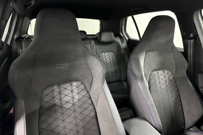 Volkswagen Golf Photo 25
