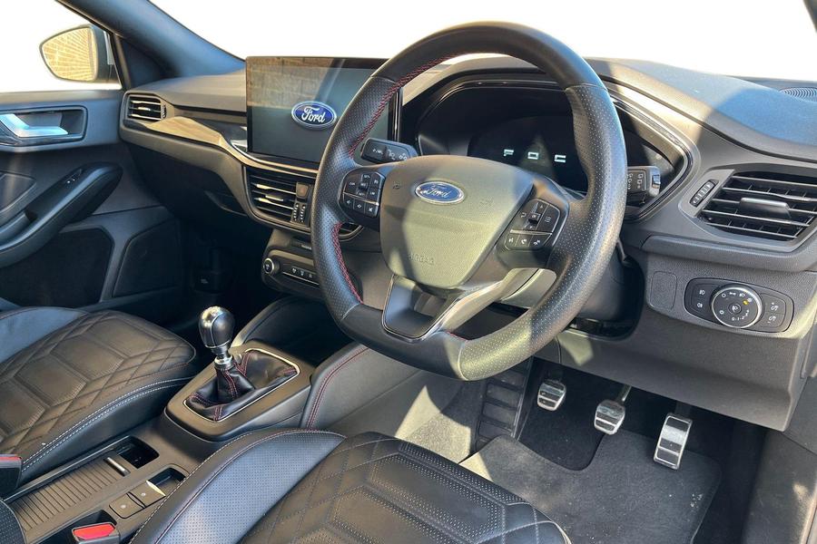 Ford FOCUS Photo autoimg-c6f2a478efbc020b247a317e36abedc896e95025.jpg