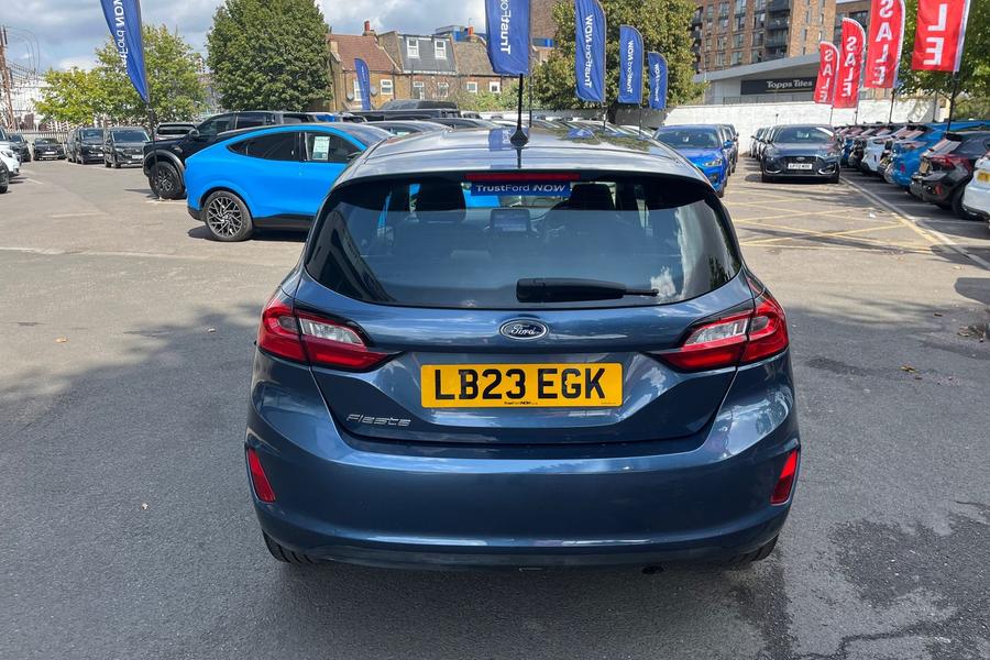 Ford FIESTA Photo autoimg-c6f49fd73da5c7ca080d1972688342e7b4248c4f.jpg