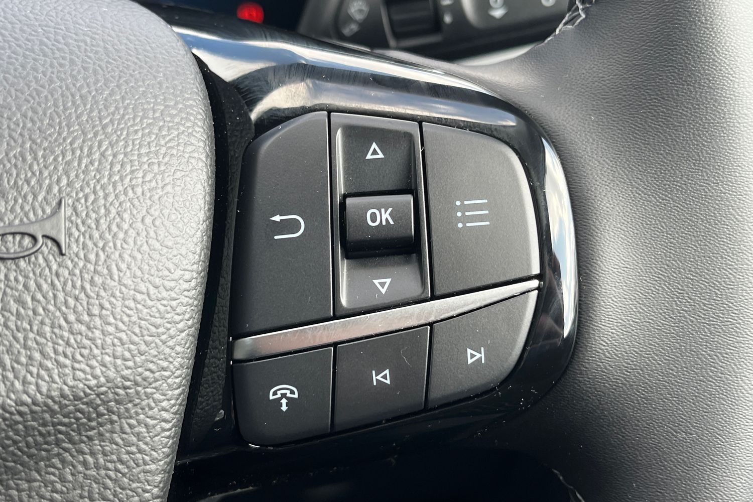 Ford KUGA Photo 29