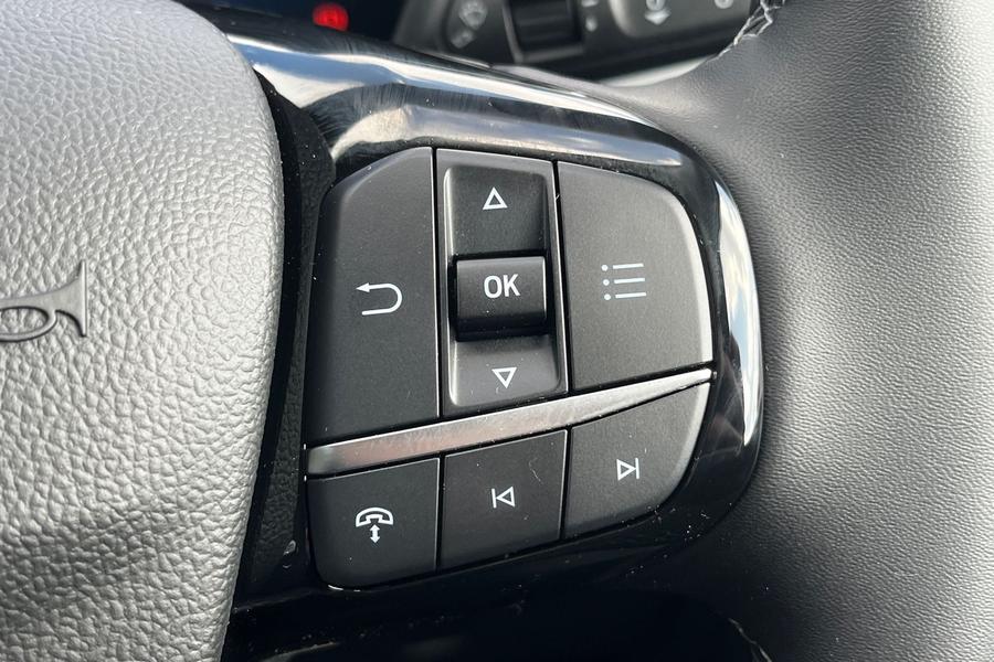 Ford KUGA Photo autoimg-c6f55ca987e983fb128d911df91e5dff1bce13ac.jpg
