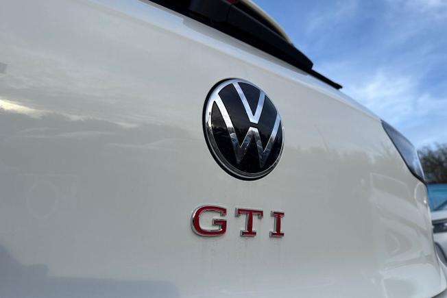Volkswagen Golf Photo 21